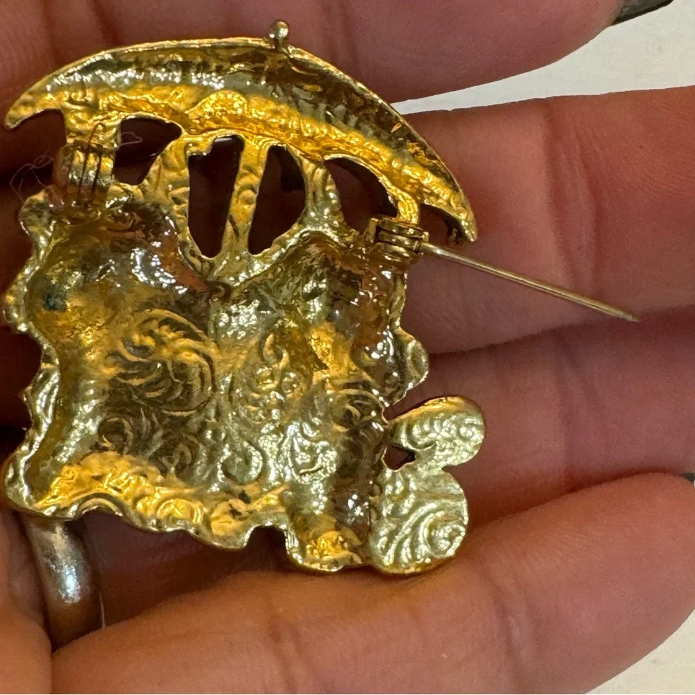 Vintage Scottie Terrier Dogs with Umbrella Pin 1980s